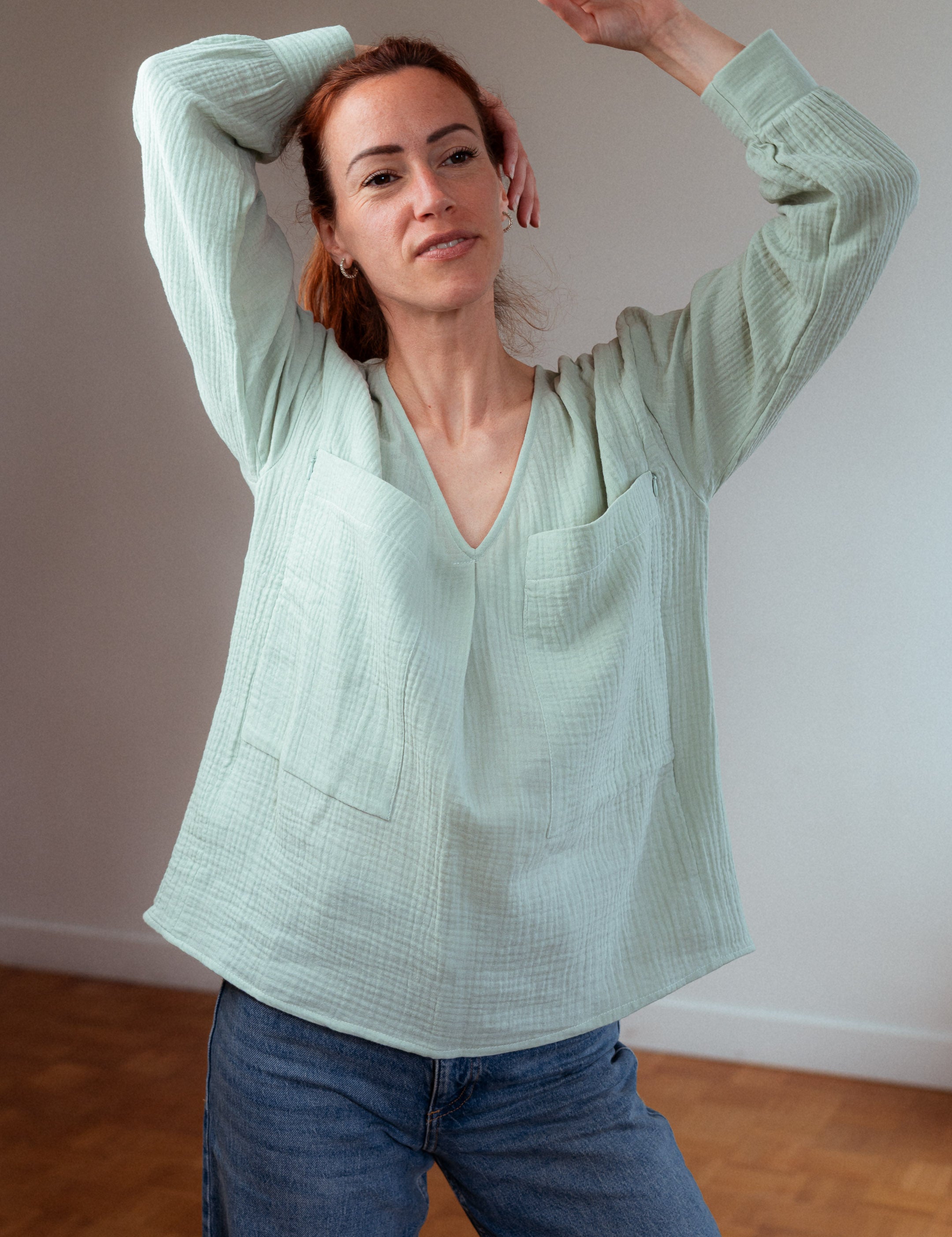 Stillbluse Tiphaine – diskrete Reißverschlussöffnung zum Stillen, praktisch und clever in das Design integriert.